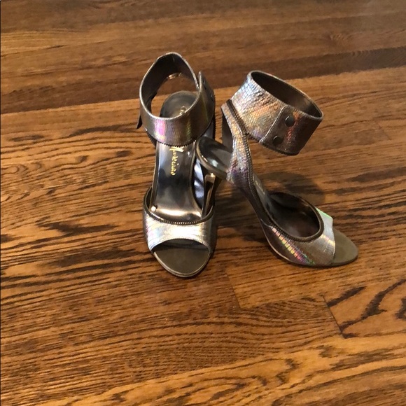 Guess by Marciano stilettos - Picture 1 of 3